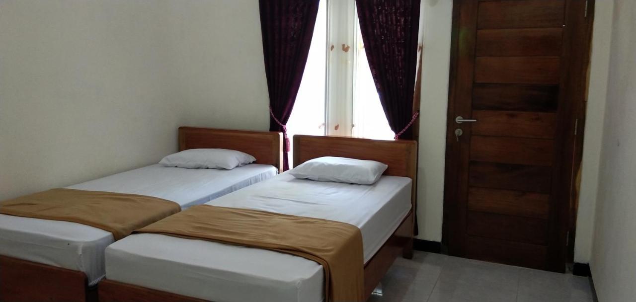 Arrys Watukarung Surfcamp Hotel Kalak Cameră foto